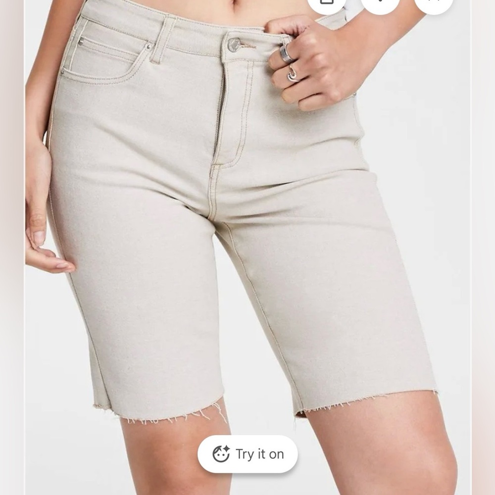 Oat High-Rise Bermuda Shorts size 28